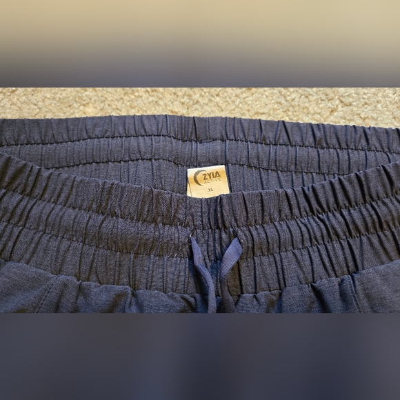 Zyia Women's XL Navy Blue Joggers - Picture 6 of 6